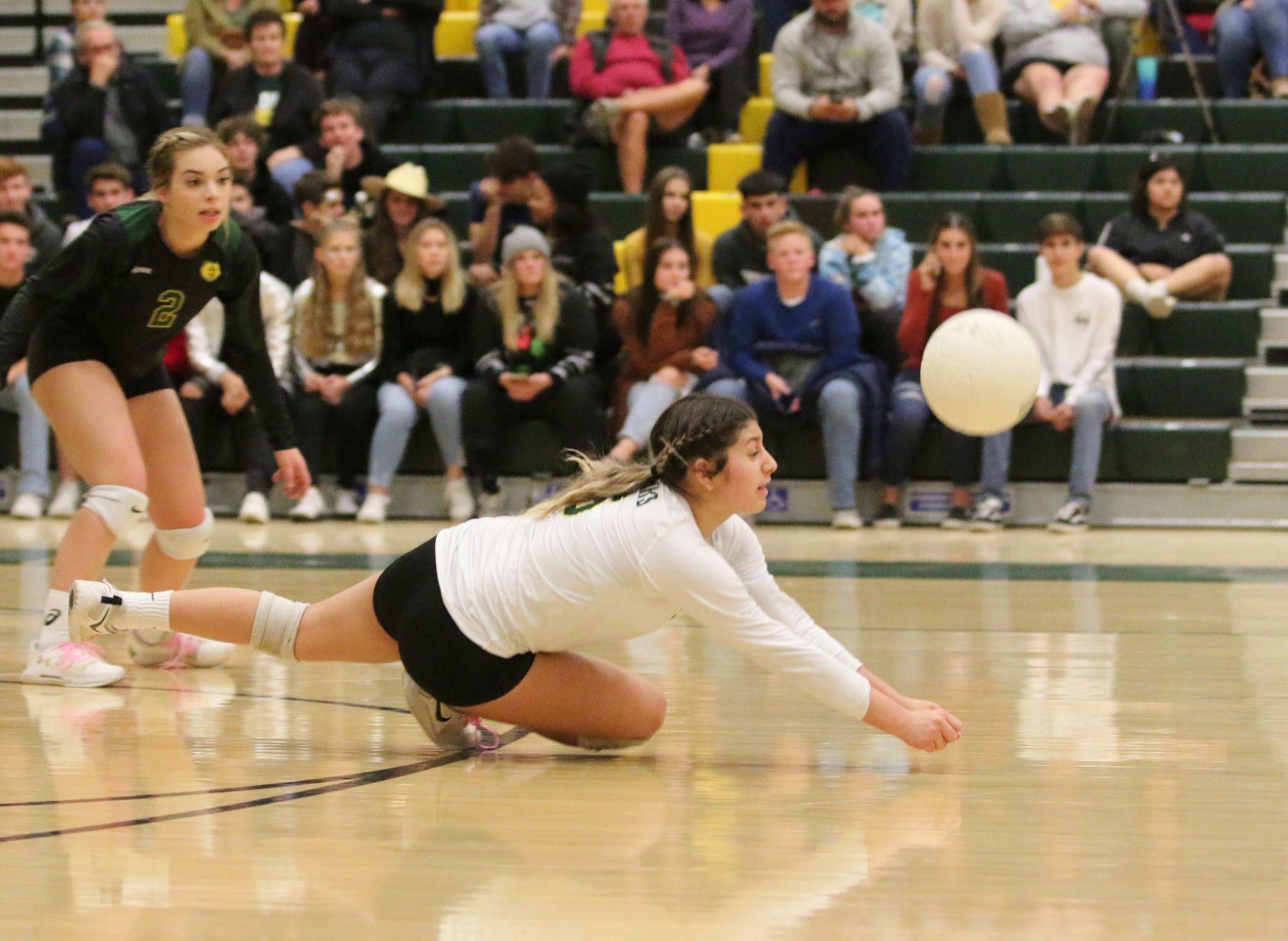 Sierra Pacific cruises past McFarland in opening round of volleyball playoffs